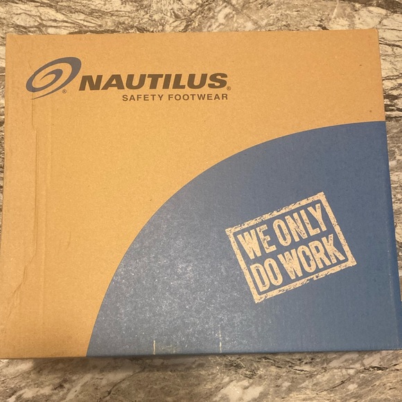 Non-Slip Work Boots - Picture 2 of 4